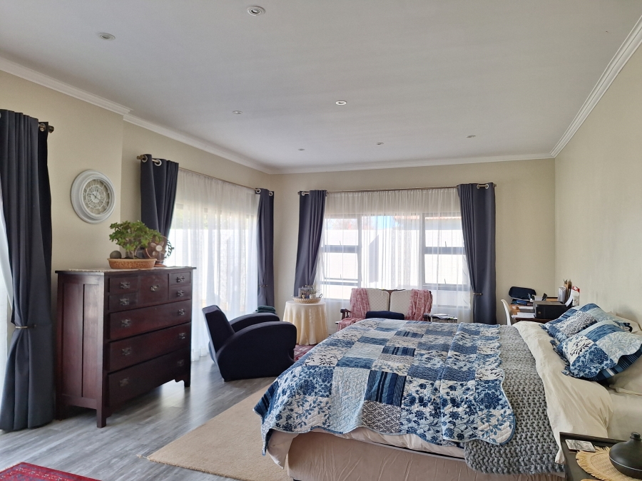 4 Bedroom Property for Sale in Memel Free State